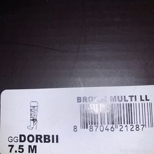 New Hi heels boots Guess size 7.5